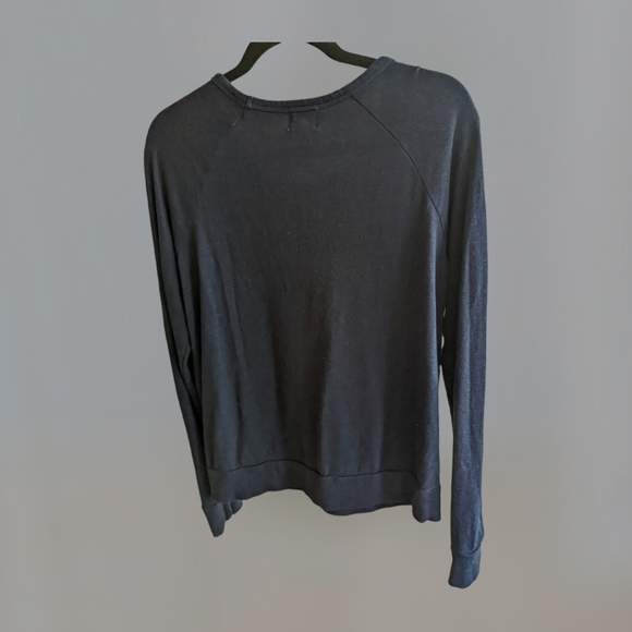 Sundry Crewneck - Picture 2 of 3